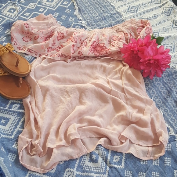 Knox Rose Top🌹 - Picture 2 of 5